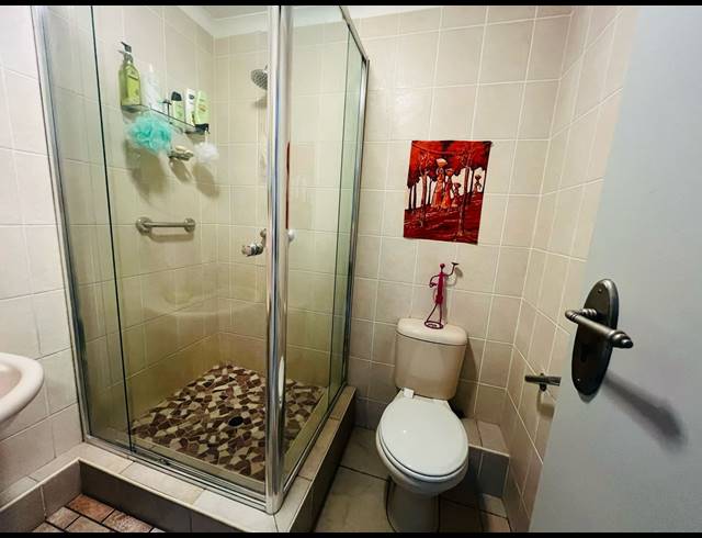 2 BEDROOM TOWNHOUSE FOR SALE IN SHERWOOD
